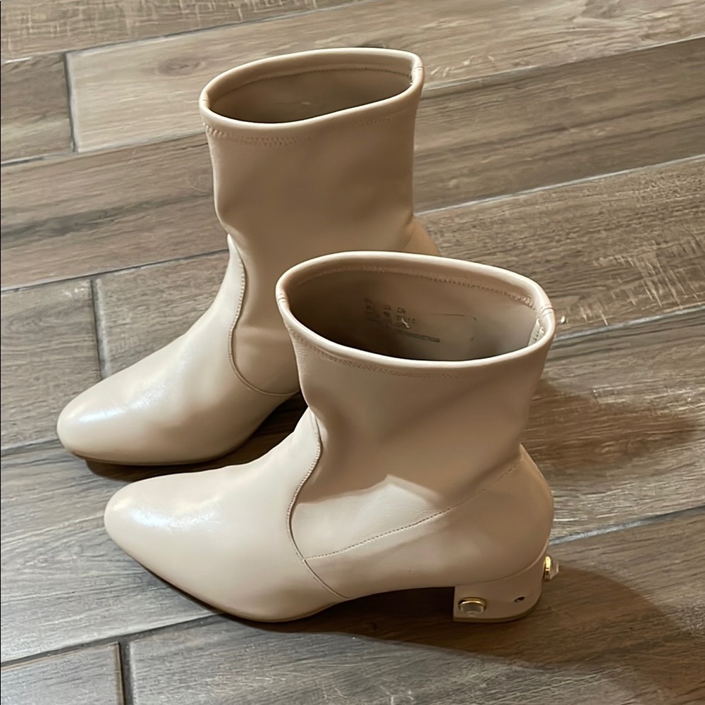 Stuart Weitzman Neutral Cream Ankle Booties with Low Block Heel